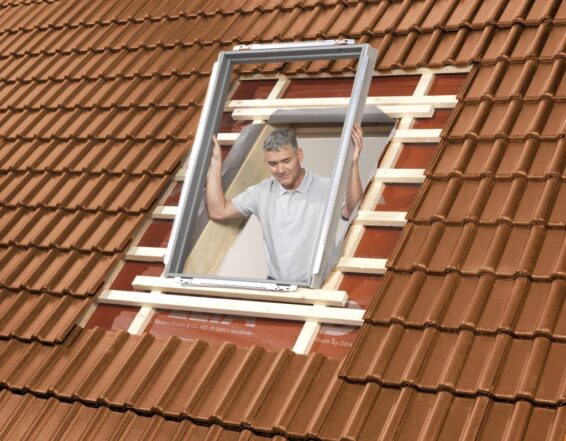 Dettaglio installazione cornice VELUX® BDX