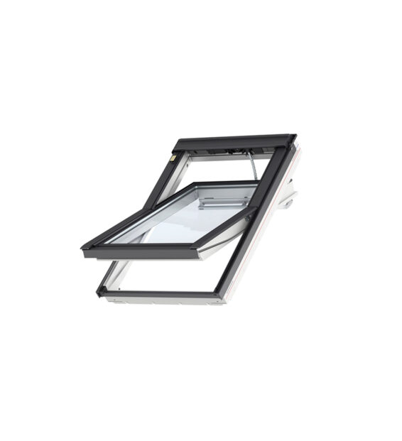 Finestra a bilico elettrica "GGU Integra" in legno di pino bianco, poliuretano bianco e alluminio by VELUX